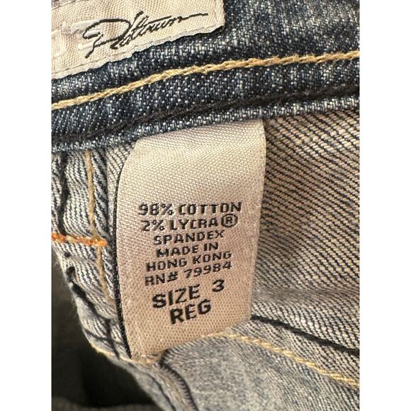 Chico's Platinum Solitaire Capri Cutoff Style Denim Jeans Fashion Size 3 (16) - Picture 7 of 8